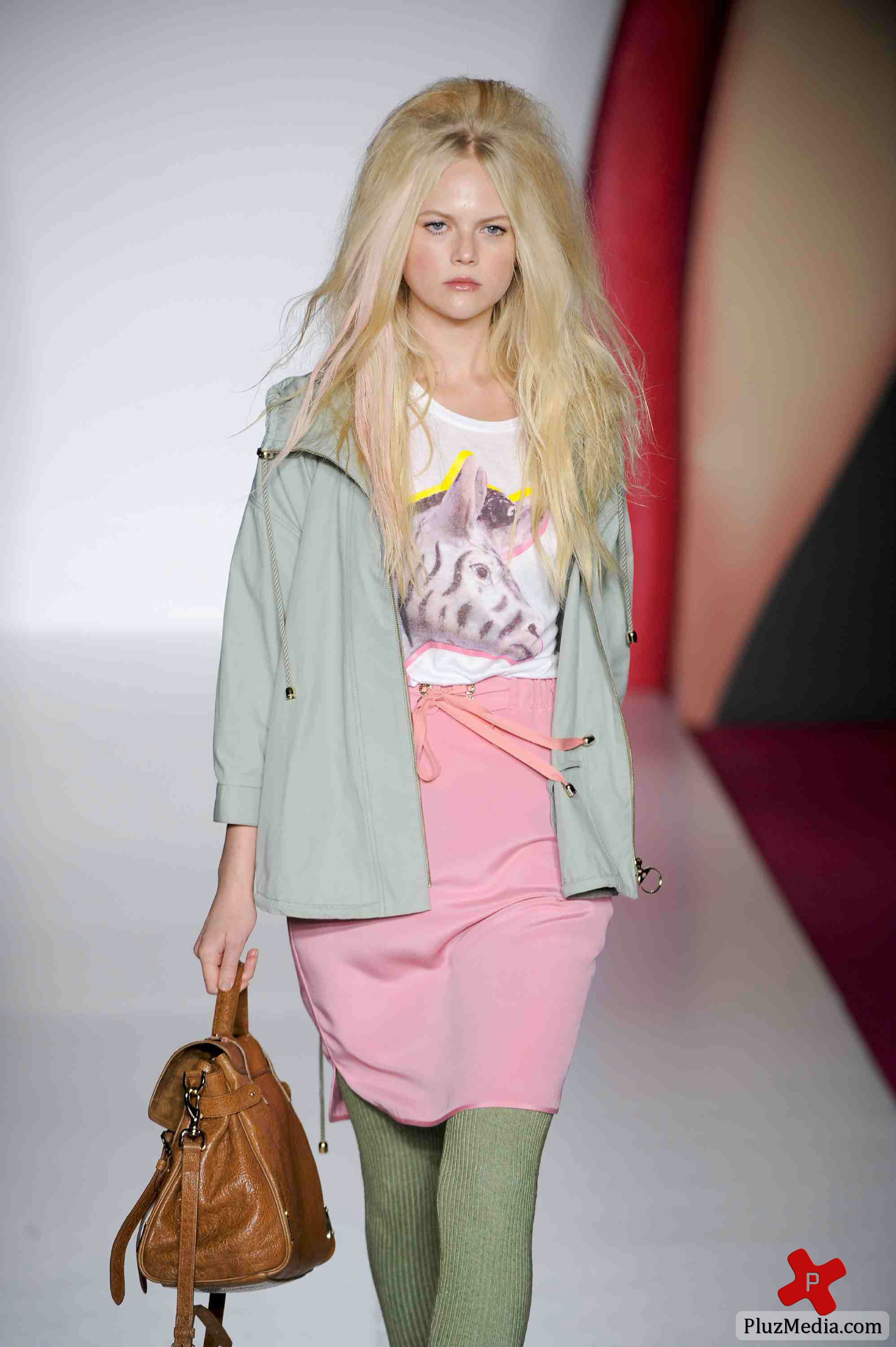 London Fashion Week Spring Summer 2012 - Mulberry - Catwalk | Picture 82612